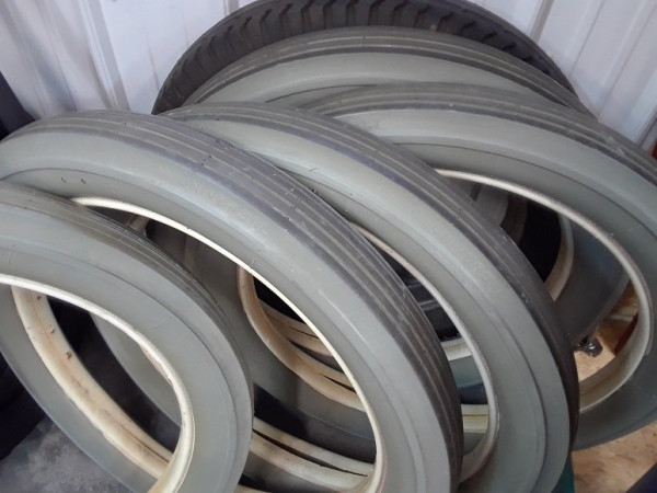 Tires,a.jpg