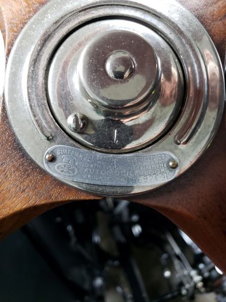 Steering Wheel Guardian 4s.jpg