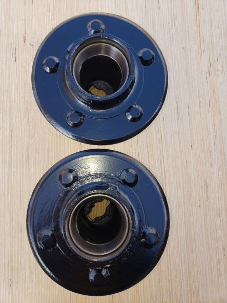 Hub Set Front 3 Wire Wheel 4s.jpg