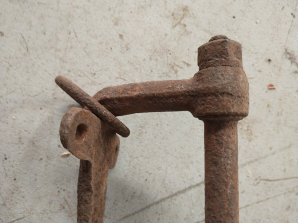 Socket Long Right 2.jpg
