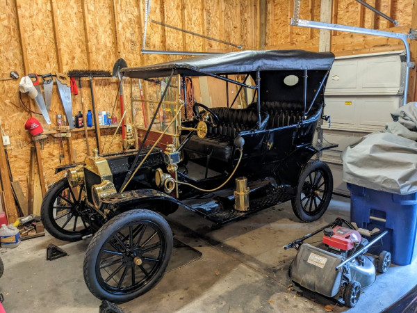 1911 touring in garage.jpg