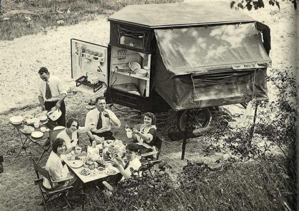 1920'sCamp Trailer.jpg