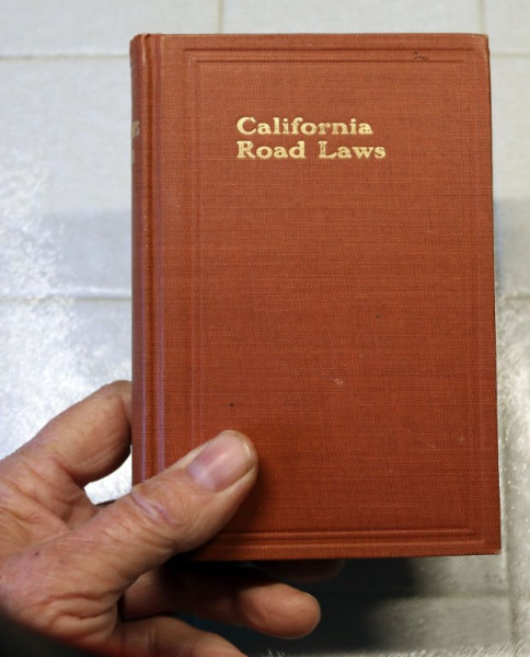 The Road Laws Of California 1919-1920 2.jpg