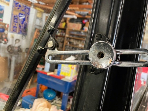 27 swing arm.jpg
