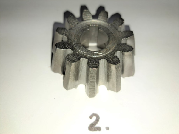 Pinion 2.jpg