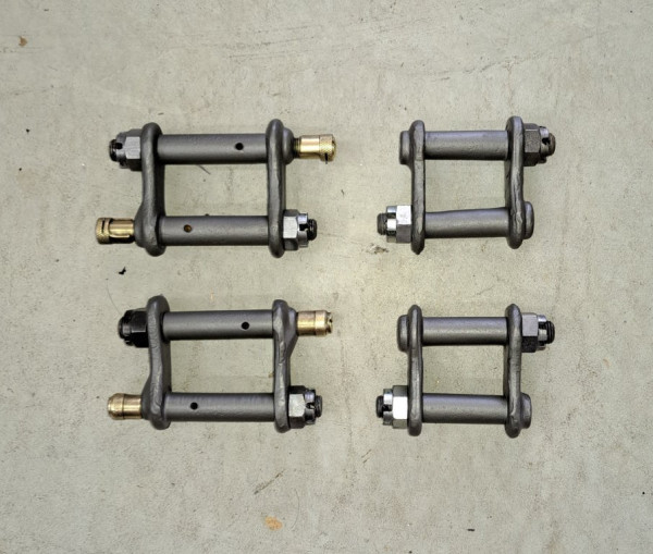 Shackles 1.jpg