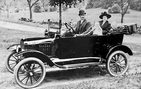 1917stillshiny.jpg
