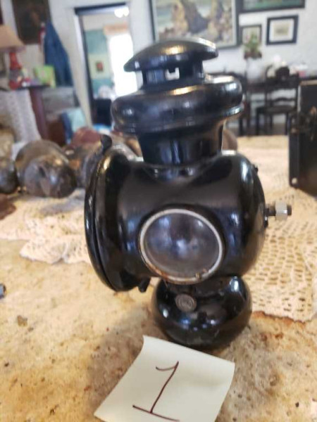 Lamp 1.jpg