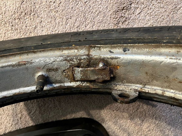 Split rim welded.jpg