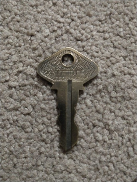 clum key 2.jpg