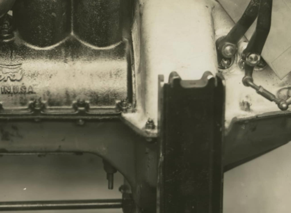 1915 ford one millionth engine detail .png