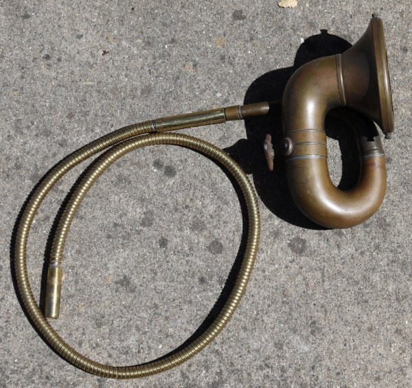 Standard horn 4.jpg