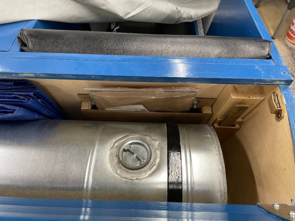 Gas tank.JPG