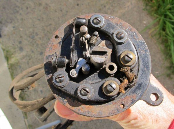 Atwater Kent Type H Ignition system 7.jpg