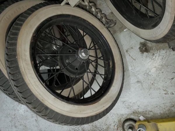 Model T Wire Wheel-1.jpg