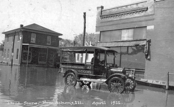 Flood Scene New Athens IL April 1922 then.jpg