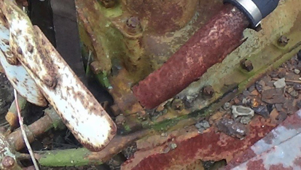 4 engine left sample.jpg