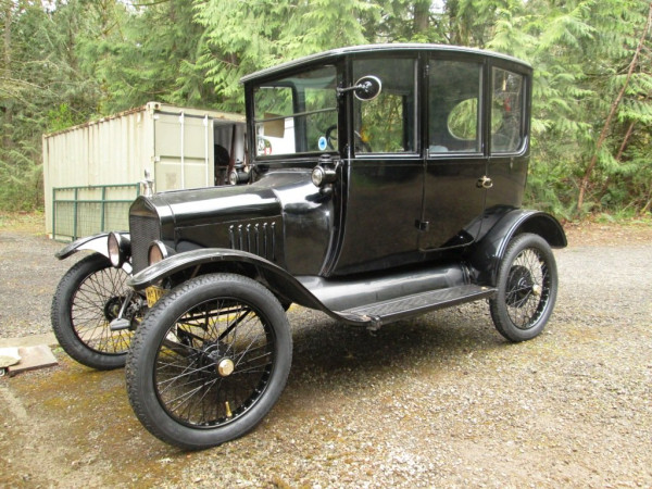 Centerdoor with Buffalo wheels.JPG