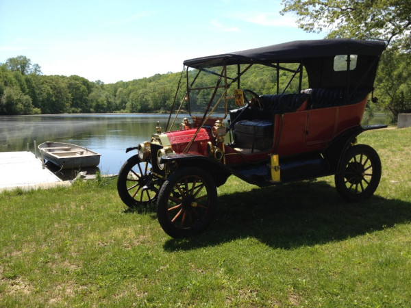 1912 Ford Touring.JPG