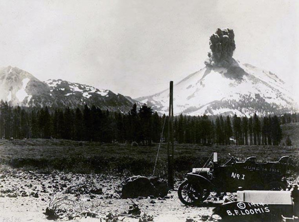 Mt.Lassen Eruption  June 14, 1914.jpg