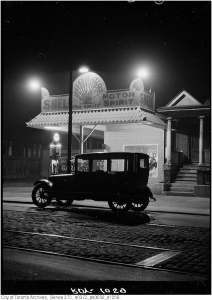 376-Dupont-Street-oct-31-1923.jpg
