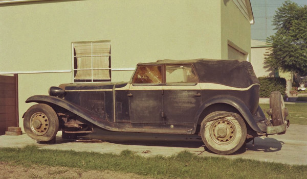 13a 1930 Cord.jpg