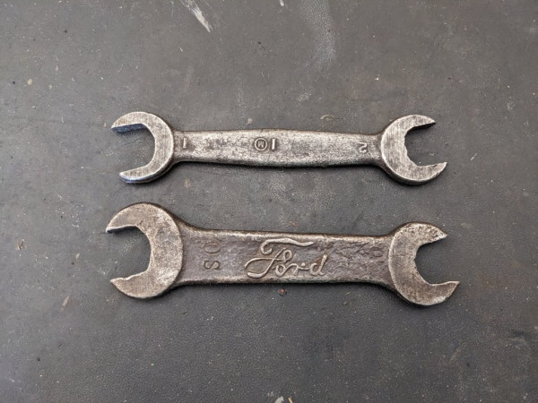 T-1917 wrench.jpg