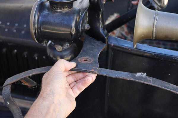 Tire Carrier 1.jpg