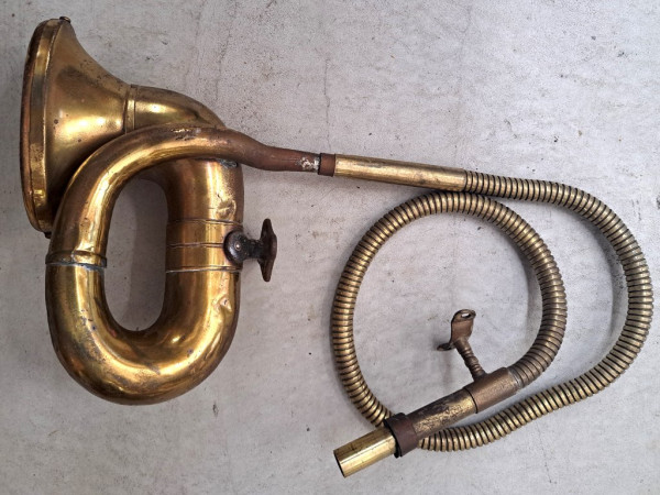Horn 2.jpg