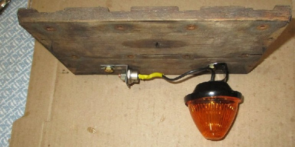 1909 To 1918 Battery Charger Top View.jpg