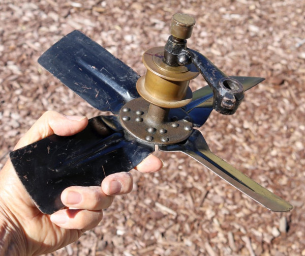 Brass hub fan 1.jpg
