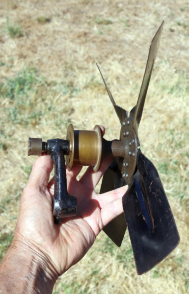 Brass hub fan 2.jpg