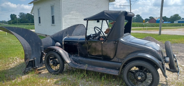20230810_140200.jpg (175.16 KiB) Viewed 1316 times Side view of Jim's plow vehicle