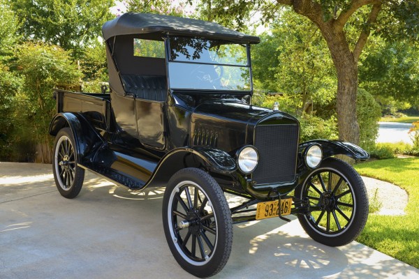 1925 Pickup May 2014.jpg