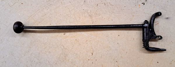 R2.jpg