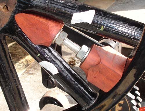 home_made_spoke_jack.jpg