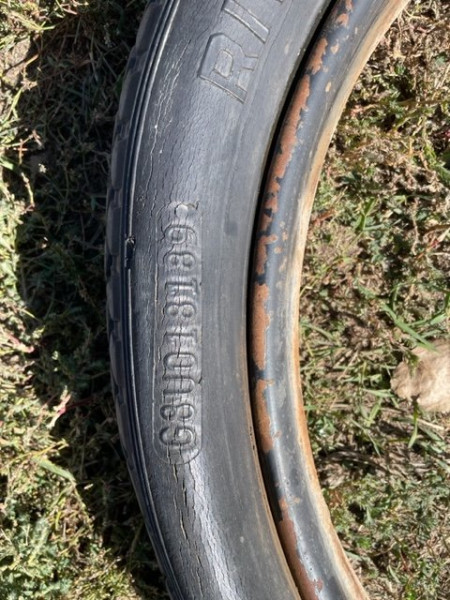 Riverside Tire 4.jpg