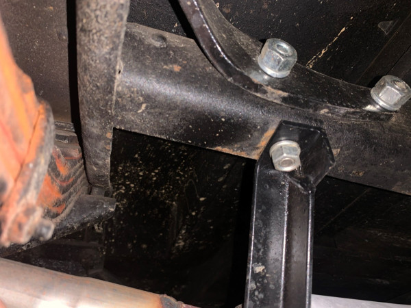 Muffler bracket1.jpg