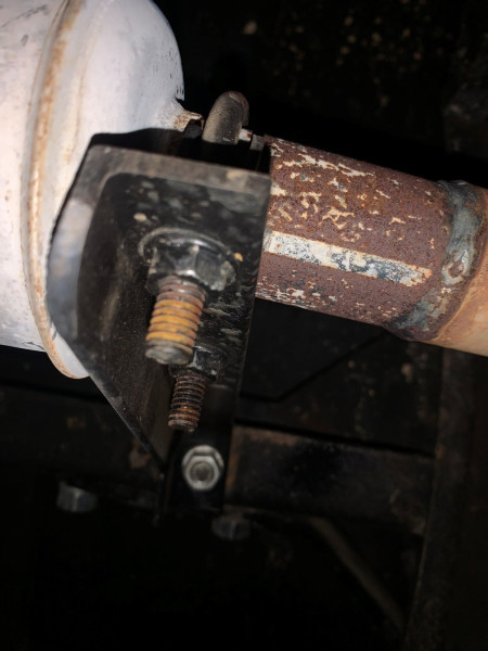 Muffler bracket2.jpg