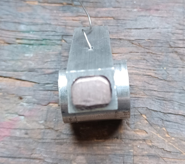 Brush holder with rectangular style brush