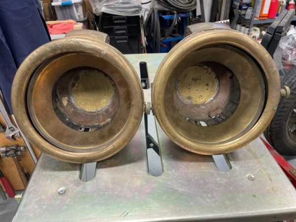 Castle Headlamps1.jpg