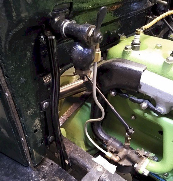 overflow and fuel line.jpg