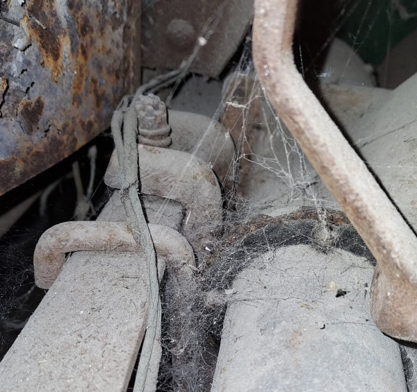 TT Engine Mount.jpg