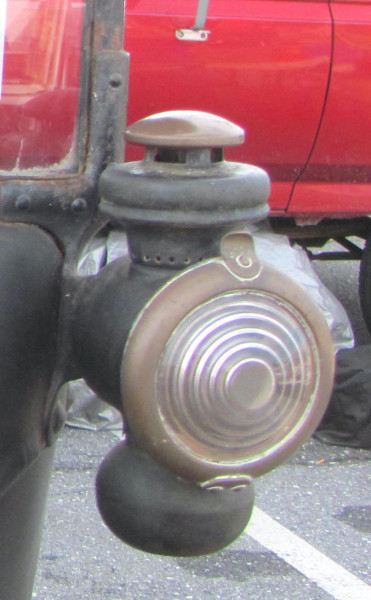 15 sidelight.jpg