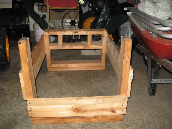 Engine stand-2.JPG