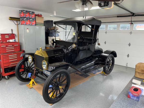 1915 Model T Runabout.jpg