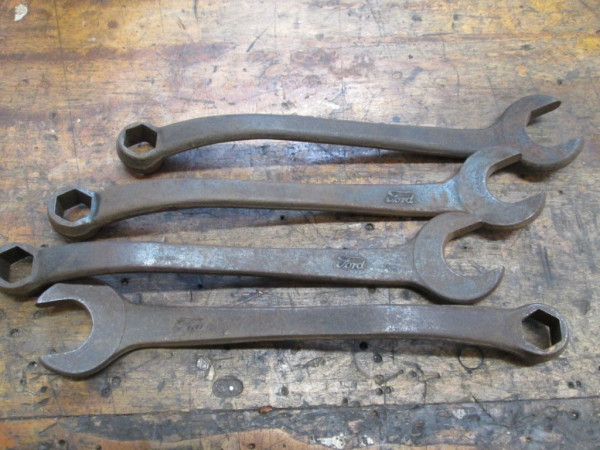 Ford NOS wrenches.JPG