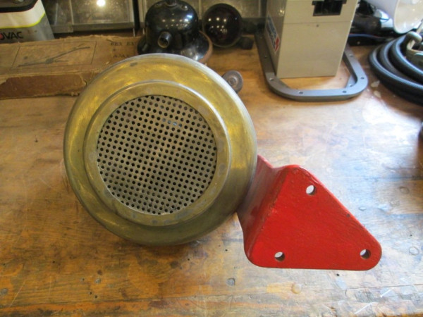 Sterling siren 2.JPG