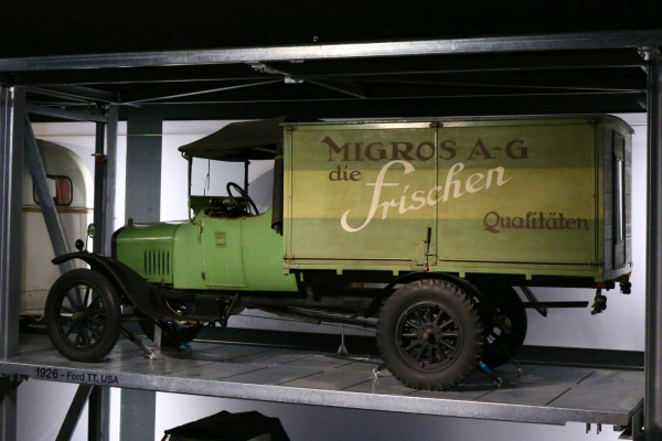 Museum_of_Transport_Luzern_-_Ford_TT_Migros_(1926).jpg