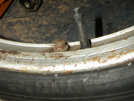 Firestons Type A 23' clincher.png